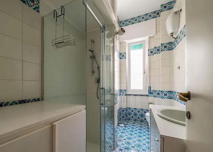 Guesthost - Sapienza & Borghese Comfy Apartamento Roma