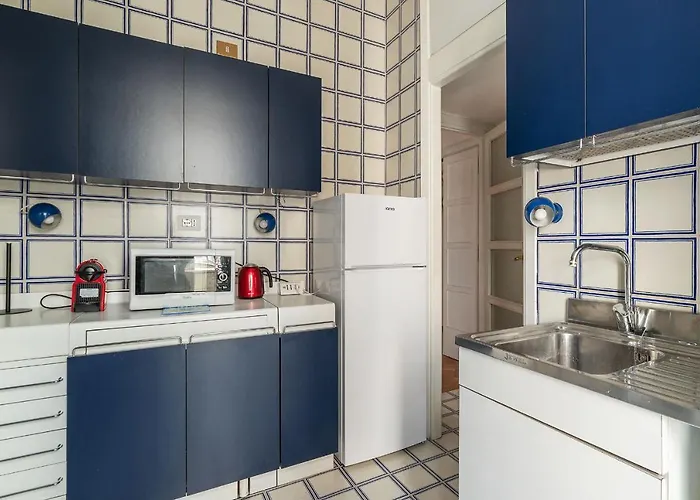 Guesthost - Sapienza & Borghese Comfy Apartamento *