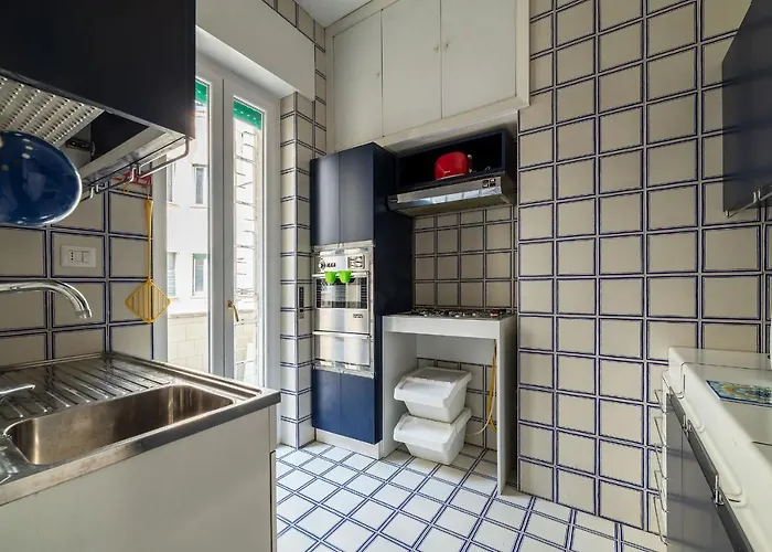 Guesthost - Sapienza & Borghese Comfy Apartamento