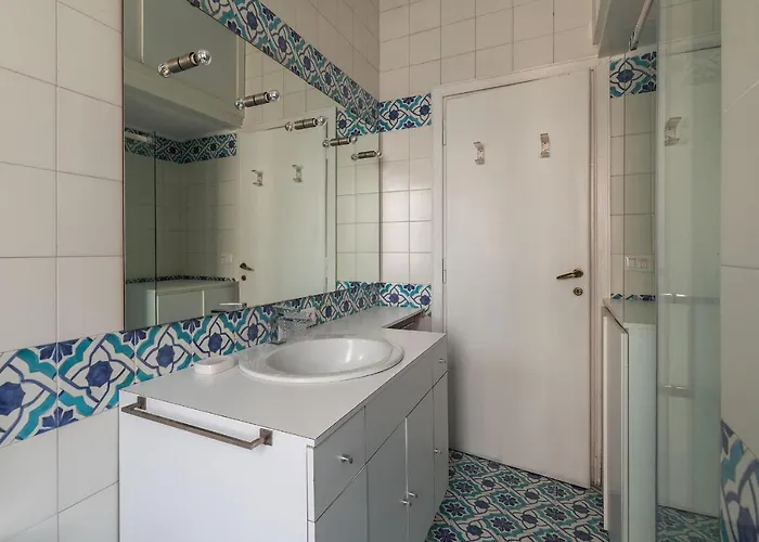 Apartamento Guesthost - Sapienza & Borghese Comfy